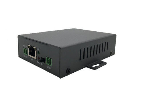 8 항구 10/100/1000Base-TX 산업용 이더넷 스위치 이중 통신 섬유 포